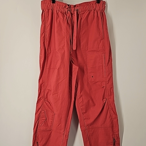FP Movement Parachute Jogger High Rise Elastic Waist Ankle Zipper Multi-pocket - Picture 1 of 17